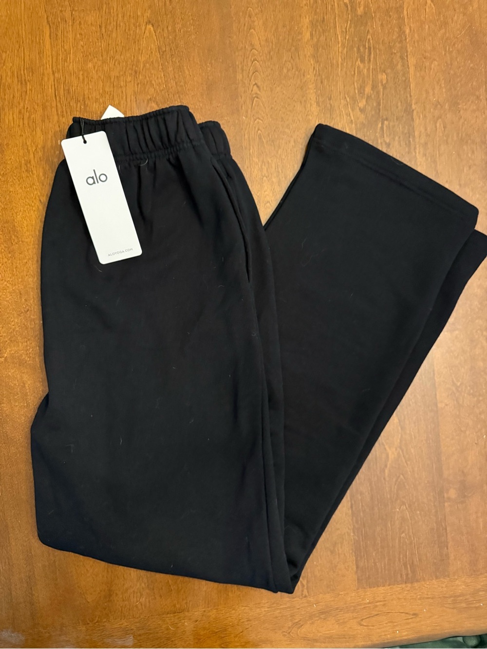 ALO Yoga Accolade Straight Leg Sweatpants Elastic Tie Waist - Small (4-6)